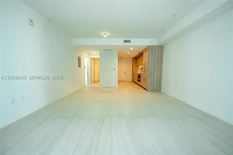 77 SE 5th Street Miami FL 33131