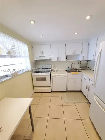 7900 Tatum Waterway Drive Miami Beach FL 33141