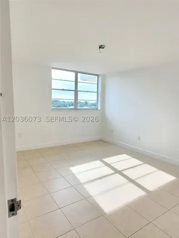 7900 Tatum Waterway Drive Miami Beach FL 33141
