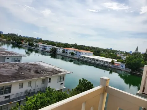 7900 Tatum Waterway Drive Miami Beach FL 33141