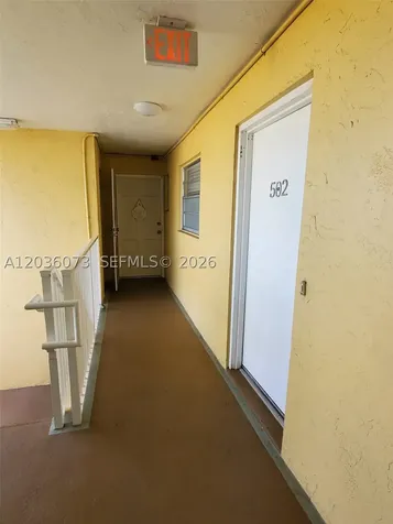 7900 Tatum Waterway Drive Miami Beach FL 33141