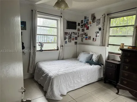 11290 SW 47th Terrace Miami FL 33165