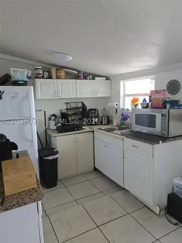 11290 SW 47th Terrace Miami FL 33165