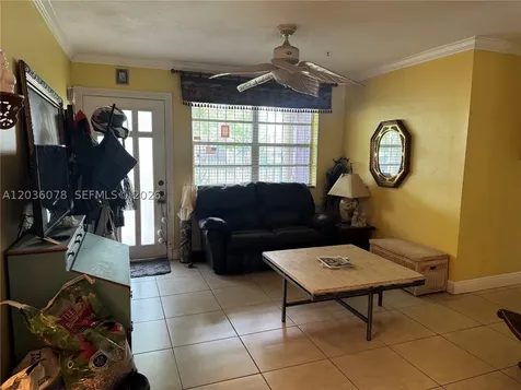 11290 SW 47th Terrace Miami FL 33165