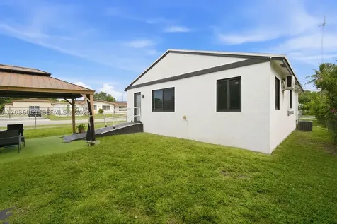 5001 SW 21st Street West Park FL 33023