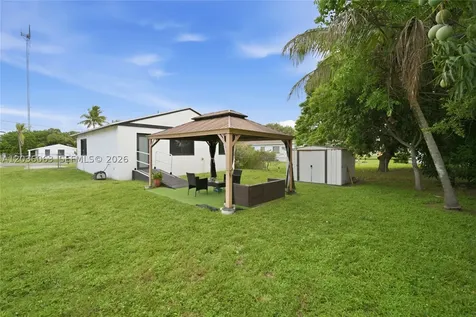 5001 SW 21st Street West Park FL 33023