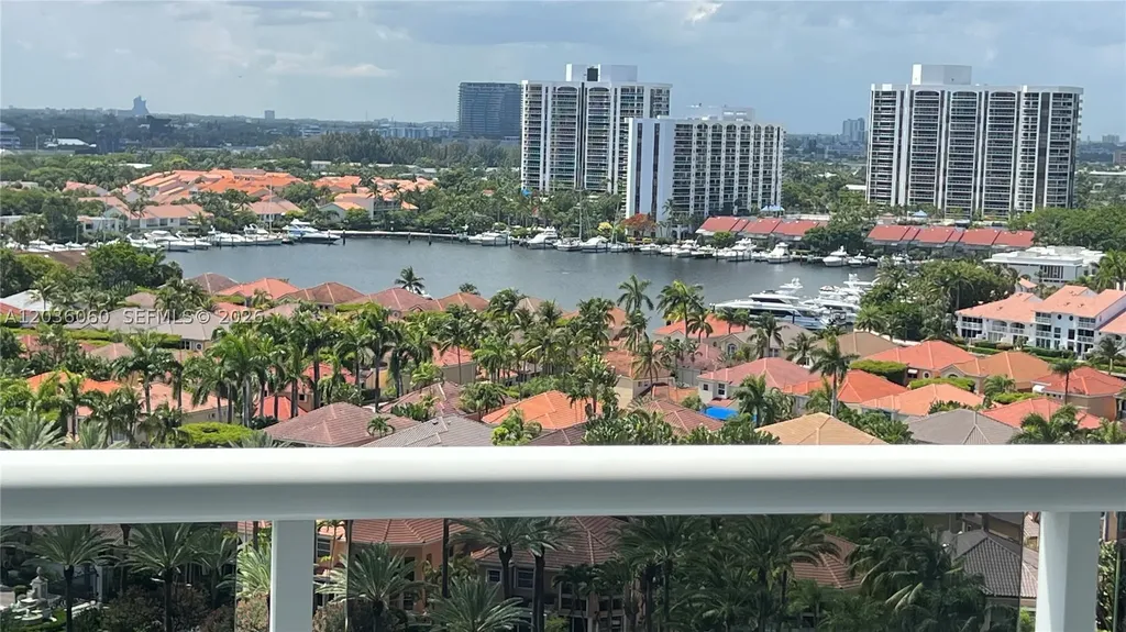 20505 E Country Club Drive Aventura FL 33180