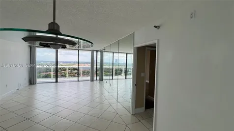 20505 E Country Club Drive Aventura FL 33180