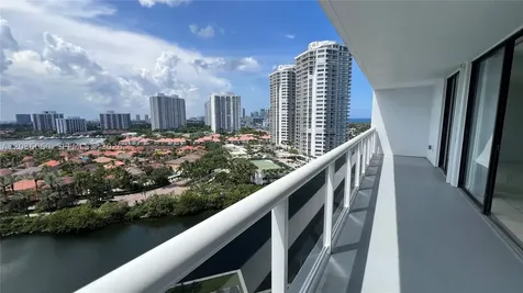20505 E Country Club Drive Aventura FL 33180