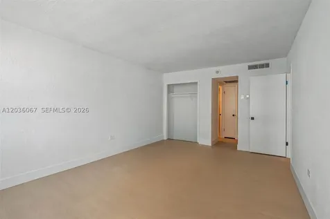 5555 Collins Avenue Miami Beach FL 33140