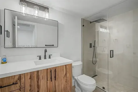 5555 Collins Avenue Miami Beach FL 33140