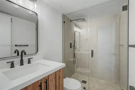 5555 Collins Avenue Miami Beach FL 33140