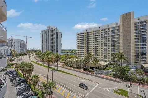 5555 Collins Avenue Miami Beach FL 33140