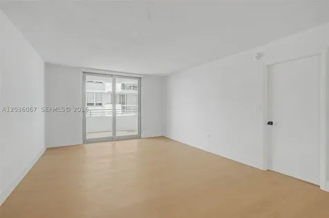 5555 Collins Avenue Miami Beach FL 33140
