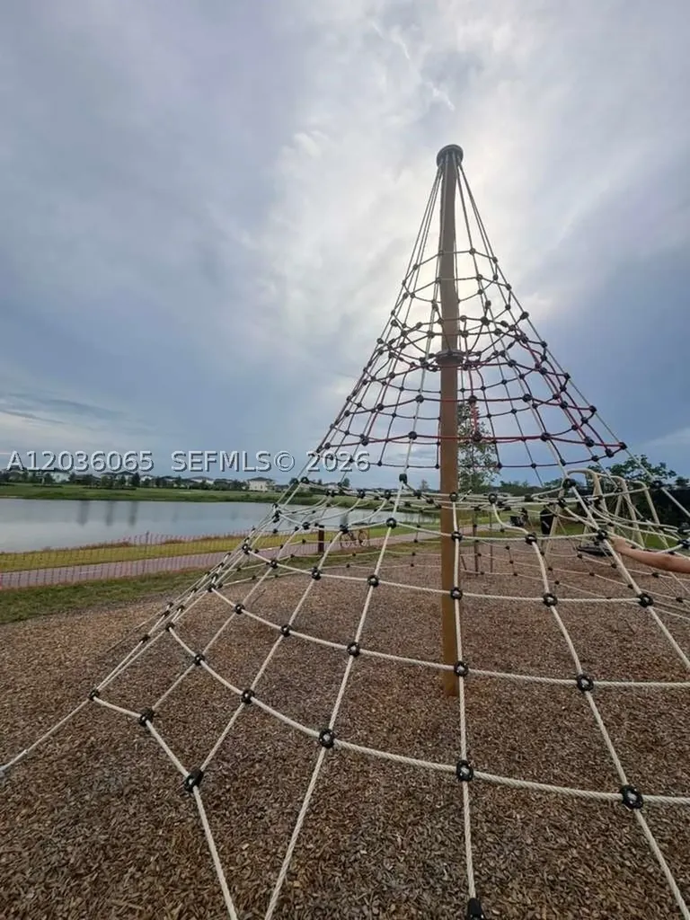1662 Hoot Owl Hollow Loxahatchee FL 33470
