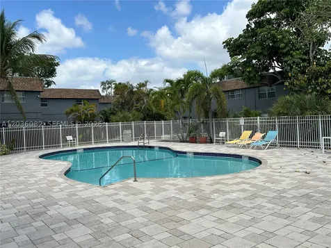 4815 NW 9th Drive Plantation FL 33317