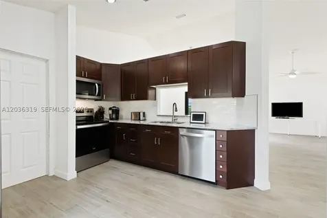 5124 NW 51st Terrace Coconut Creek FL 33073