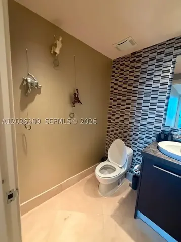 17121 Collins Avenue Sunny Isles Beach FL 33160
