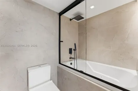 801 N Venetian Drive Miami FL 33139