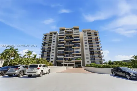 801 N Venetian Drive Miami FL 33139