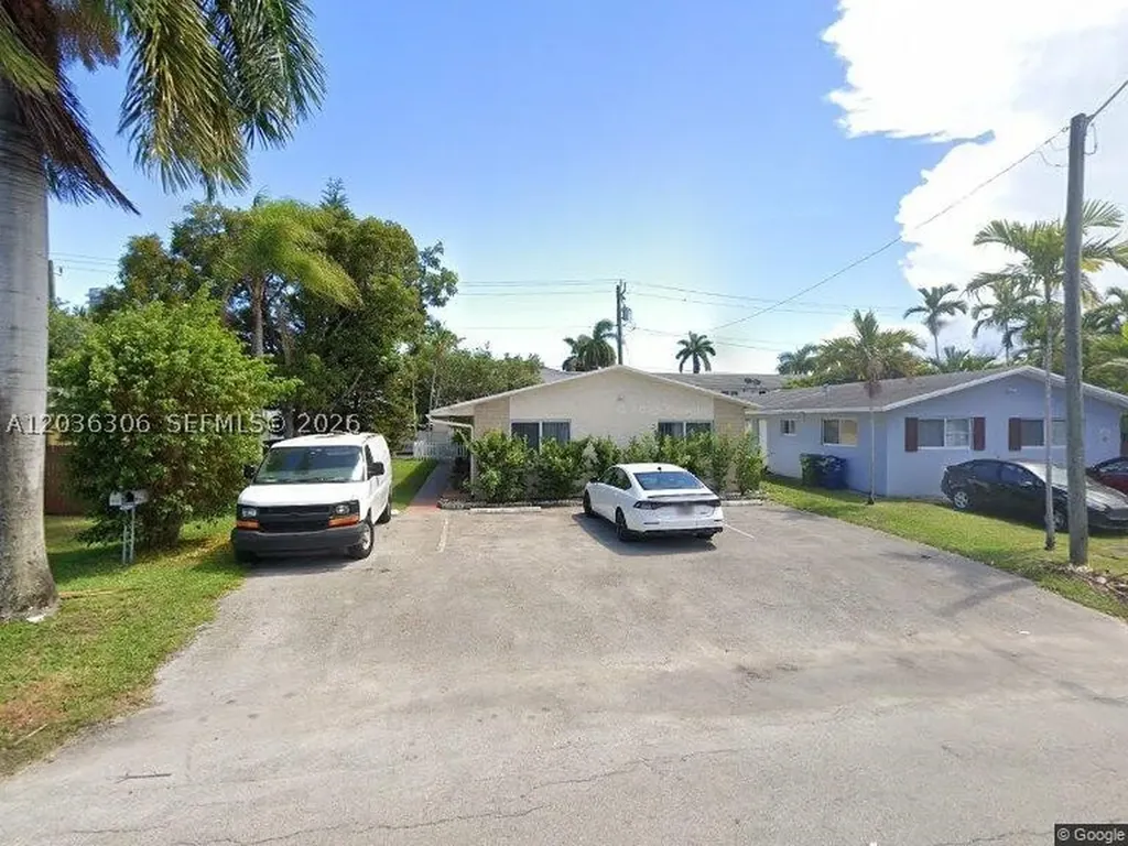 812 NE 2nd Street Hallandale Beach FL 33009