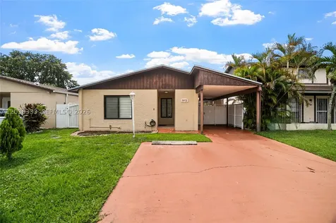 5412 NW 193rd Lane Miami Gardens FL 33055