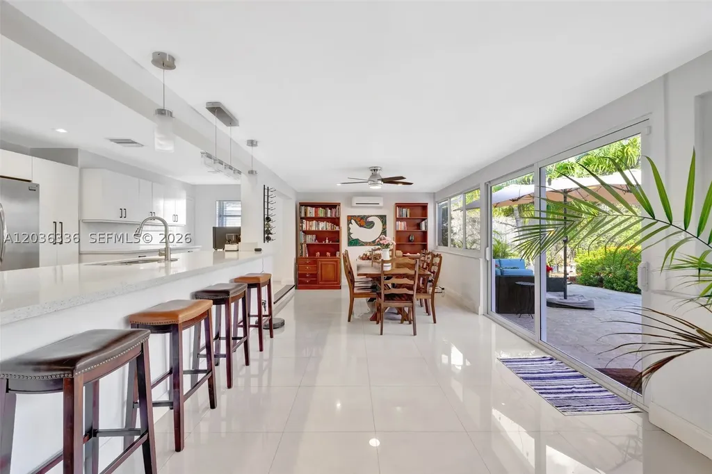 2261 NE 62nd Street Fort Lauderdale FL 33308