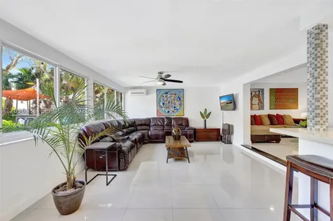 2261 NE 62nd Street Fort Lauderdale FL 33308