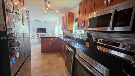 390 NE 127th Street North Miami FL 33161