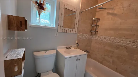 390 NE 127th Street North Miami FL 33161