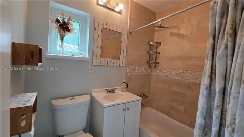 390 NE 127th Street North Miami FL 33161