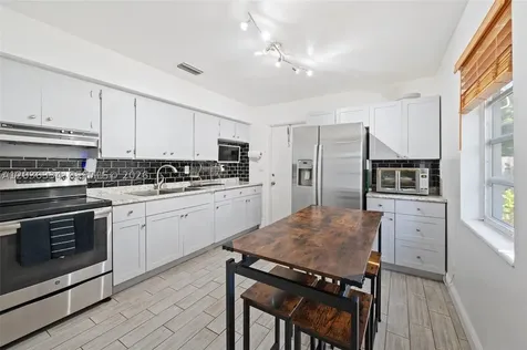5120 SW 26th Avenue Dania Beach FL 33312