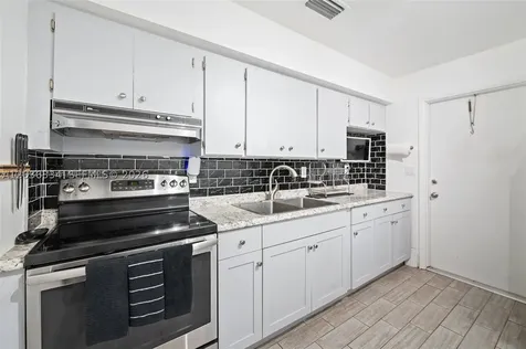 5120 SW 26th Avenue Dania Beach FL 33312
