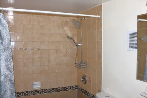 2260 W 55th Street Hialeah FL 33016