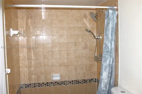 2260 W 55th Street Hialeah FL 33016