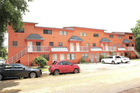 2260 W 55th Street Hialeah FL 33016