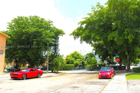 2260 W 55th Street Hialeah FL 33016
