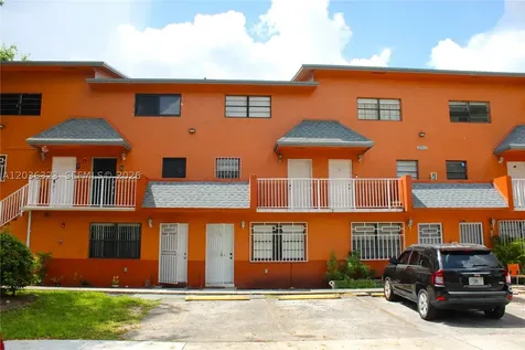 2260 W 55th Street Hialeah FL 33016