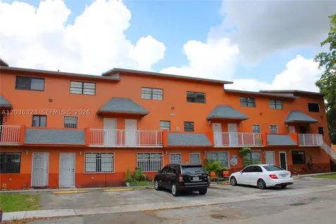 2260 W 55th Street Hialeah FL 33016