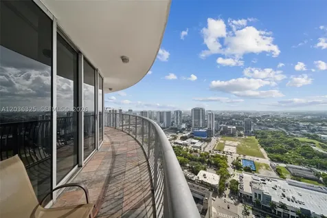 1750 N Bayshore Drive Miami FL 33132