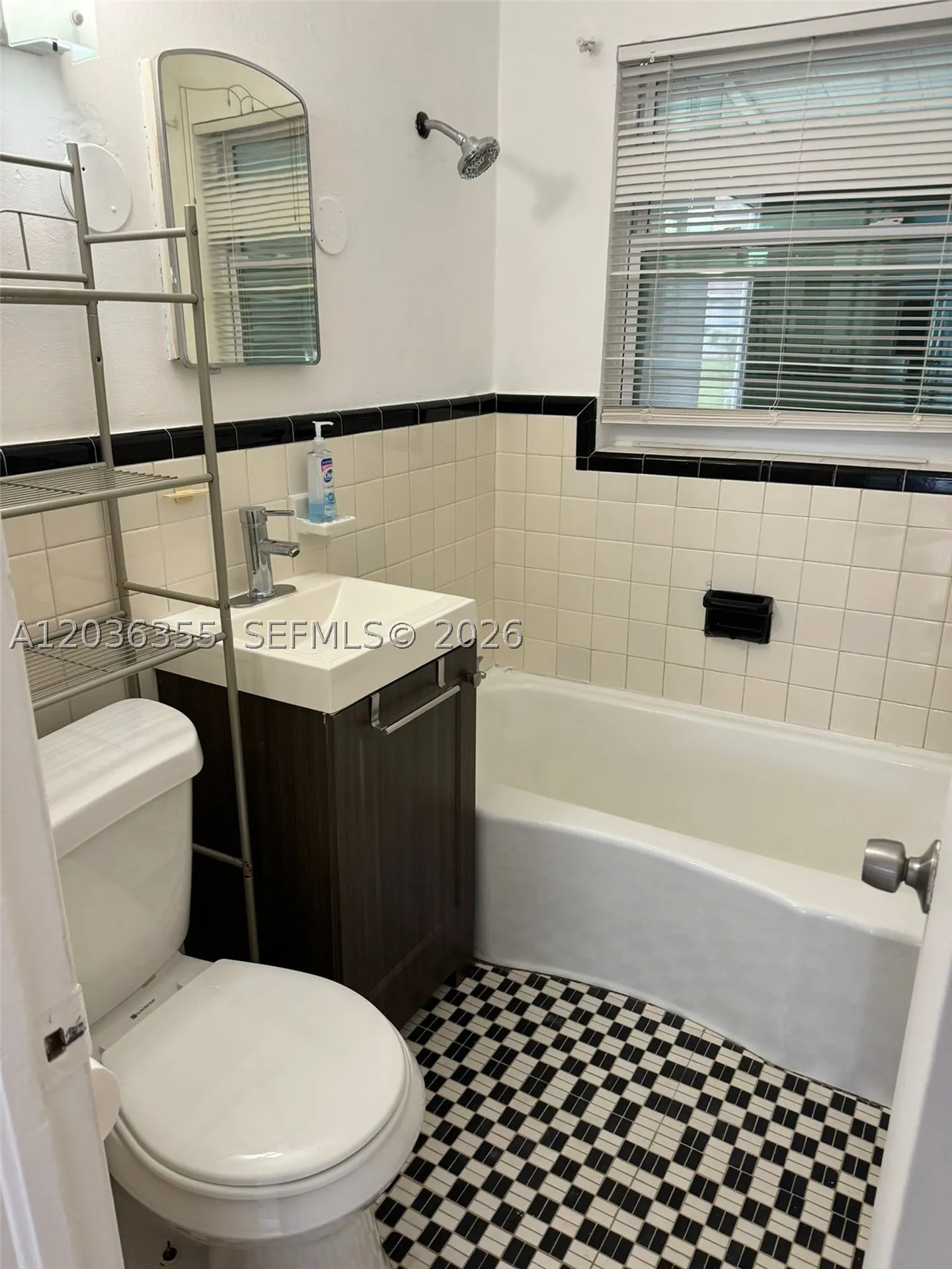 1324 N 58 Avenue Hollywood FL 33021