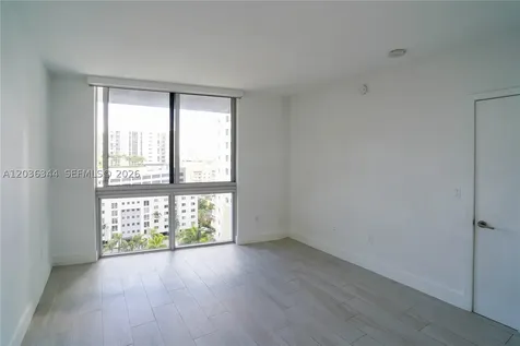1010 SW 2nd Avenue Miami FL 33130