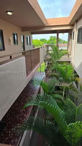 690 NE 123rd Street North Miami FL 33161