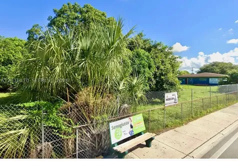 291 W 49th Street Hialeah FL 33012