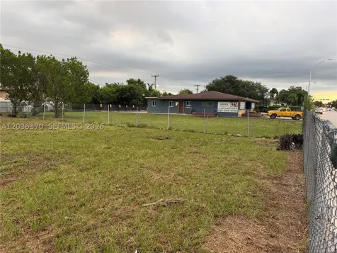291 W 49th Street Hialeah FL 33012