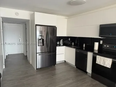 3375 N Country Club Drive Aventura FL 33180