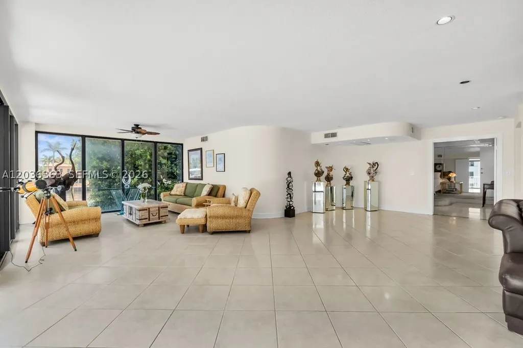 3100 NE 48th Street Fort Lauderdale FL 33308