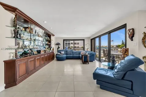 3100 NE 48th Street Fort Lauderdale FL 33308