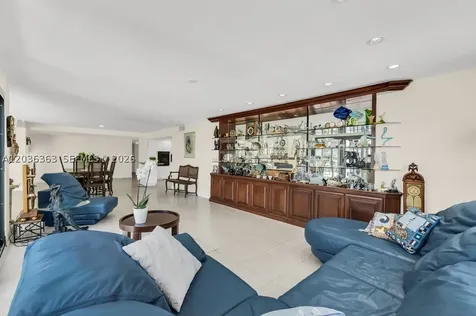 3100 NE 48th Street Fort Lauderdale FL 33308