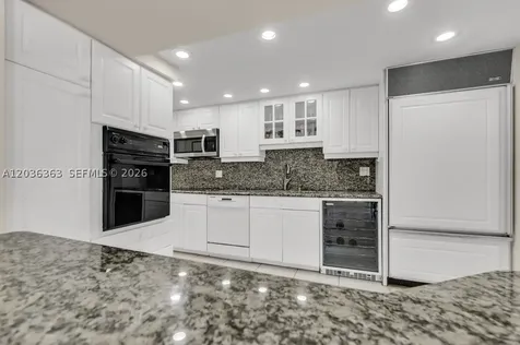 3100 NE 48th Street Fort Lauderdale FL 33308